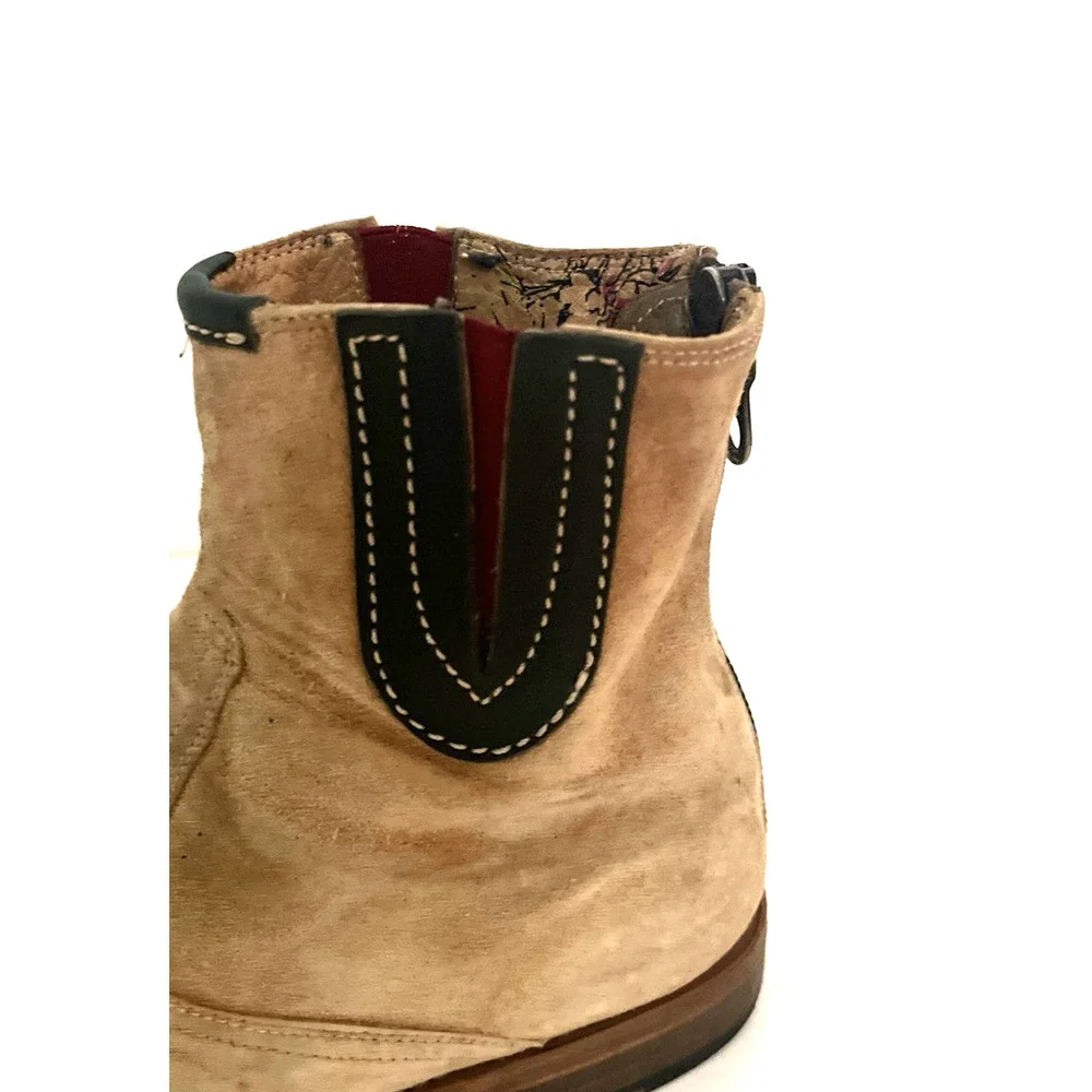 PAUL SMITH MEN'S VERY COOL SUEDE BOOTS. BACK ZIP SZ 9 BUT FIT LIKE A 10 , ITALY